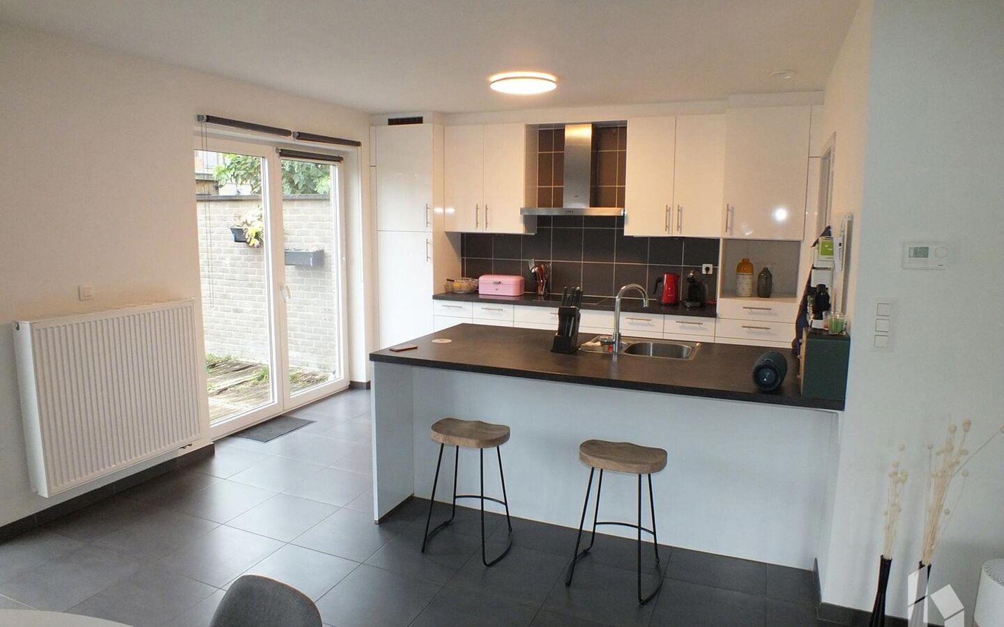 3745003605000000394/3108232