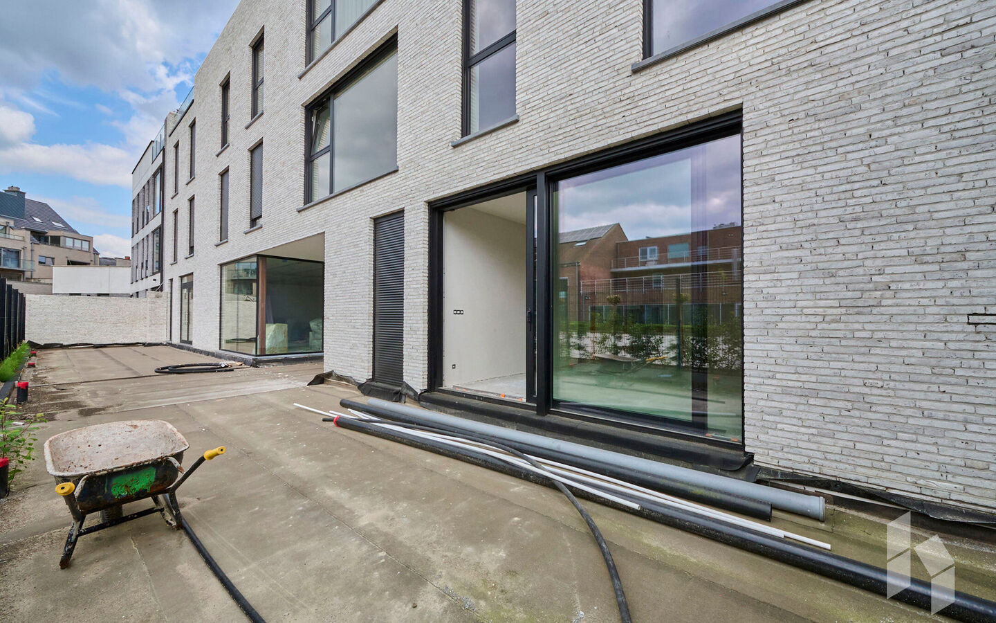 Gelijkvloerse verdieping te koop in Lommel